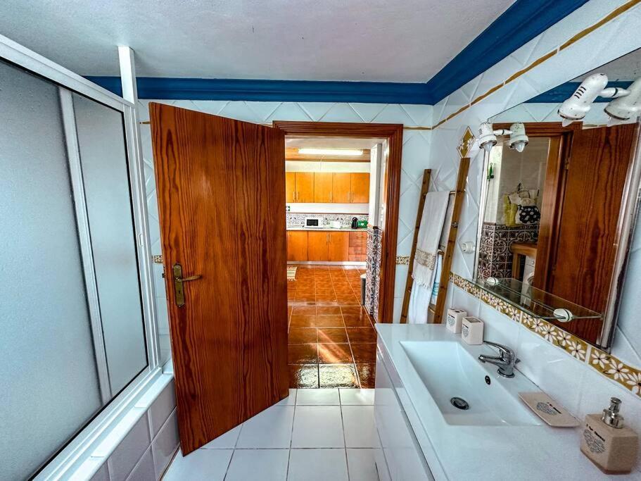 Luana House Daire Biscoitos  Dış mekan fotoğraf