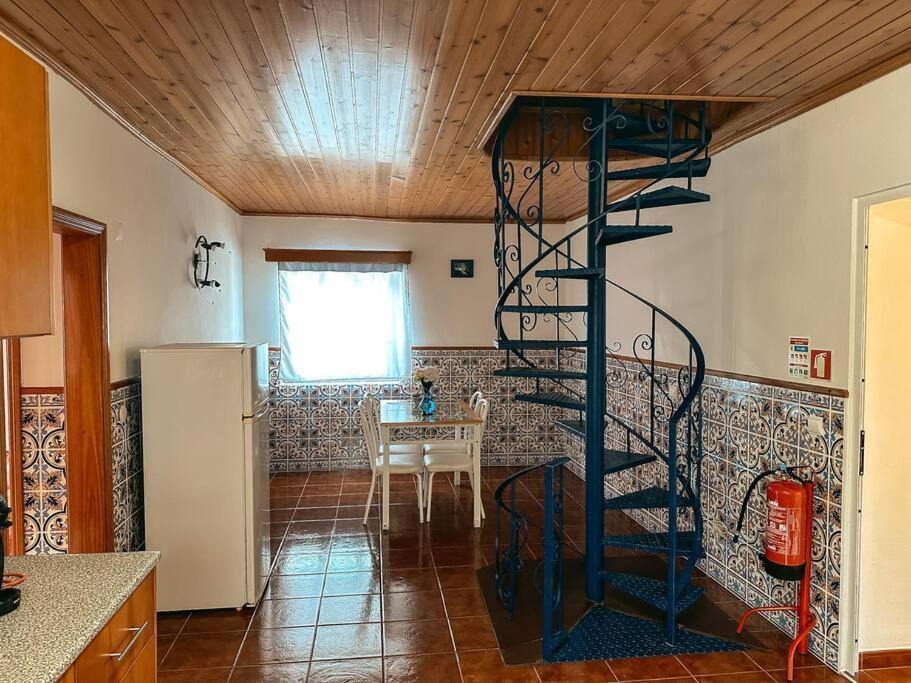 Luana House Daire Biscoitos  Dış mekan fotoğraf